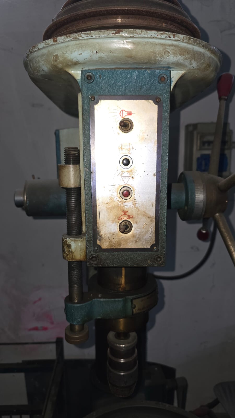 05F84185 D3CB 470E A9FD BF1719F2144C